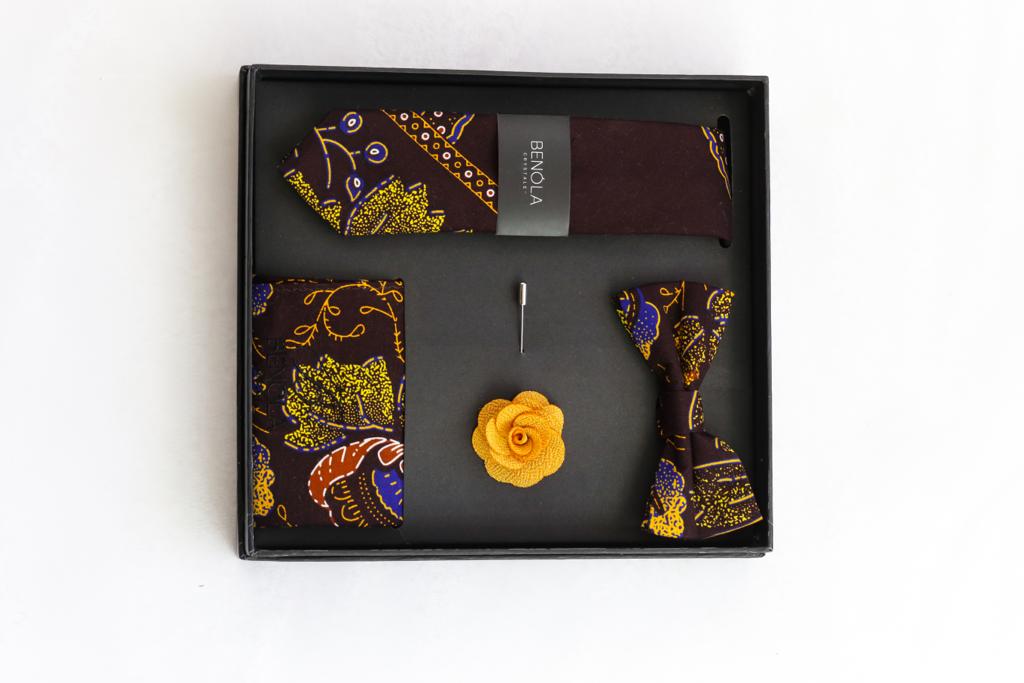 Benóla Crystale Tie Set